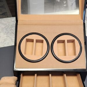 Elegant Black Watch Winding Box